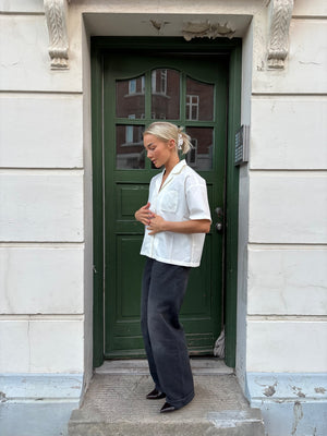 Esther-lyhythiha-paita – Valkoinen