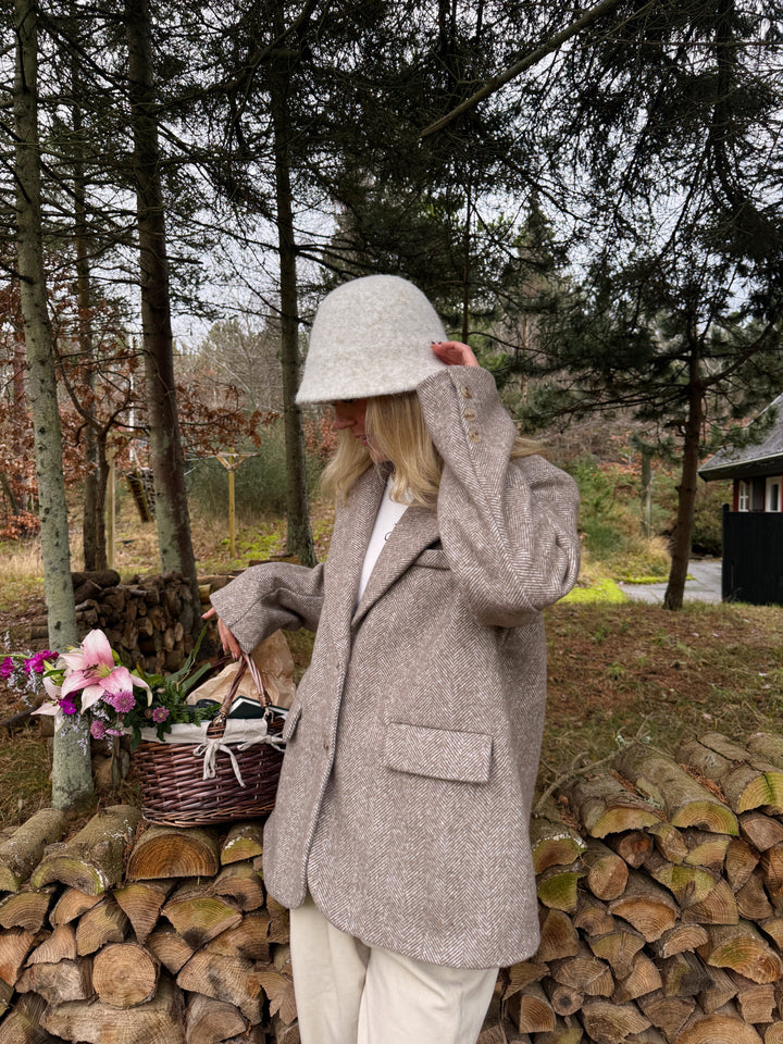 Raye Bucket Hat - Beige