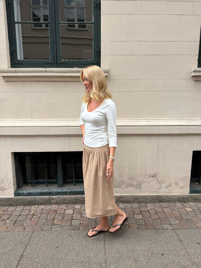 Sille Maxi Peplum Skirt - Camel