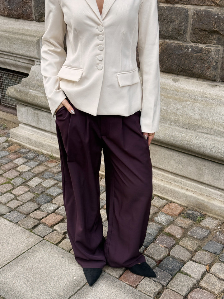 Nora-housut, lyhyt malli - Luumu