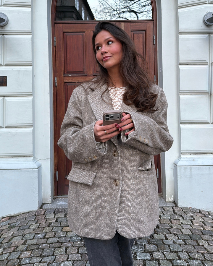 Elnora-bleiseri – Beige/valkoinen