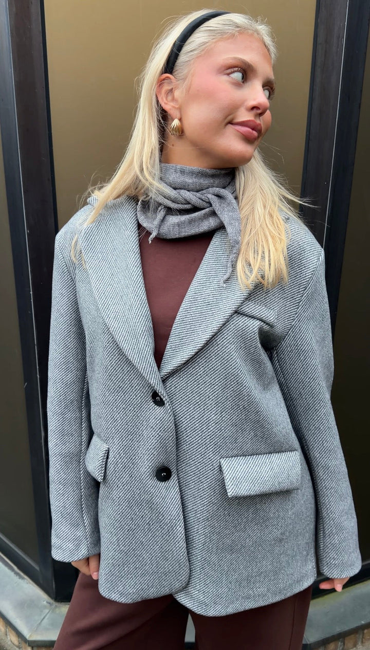 Carla Scarf - Grey
