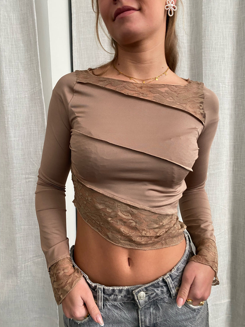 Lily Blouse - Brown