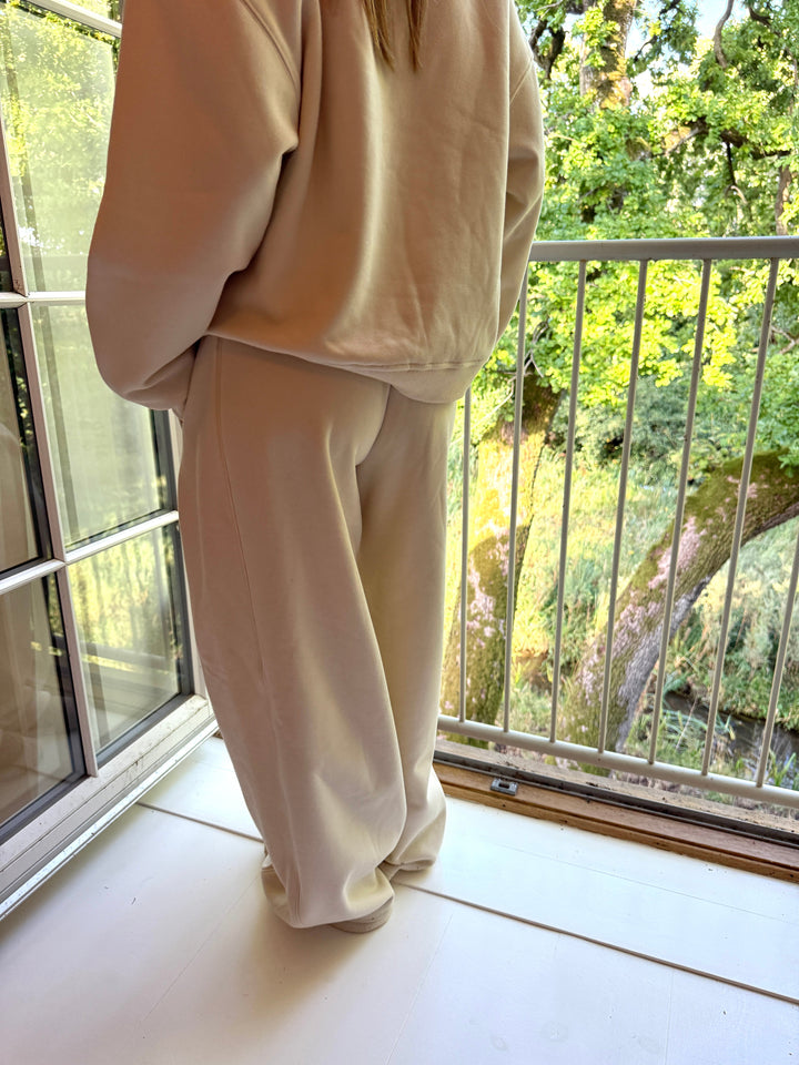 Vilma Tote Bag XL - Dark Brown Mini Logo