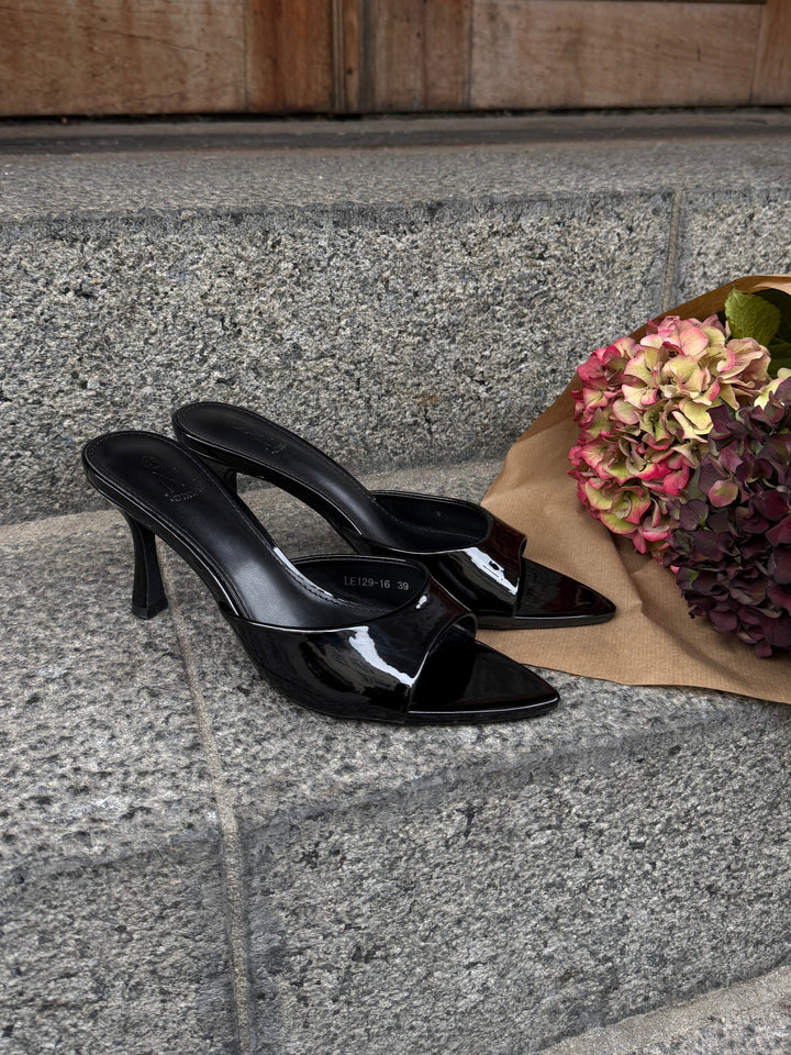 Viola Patent Mule - Black