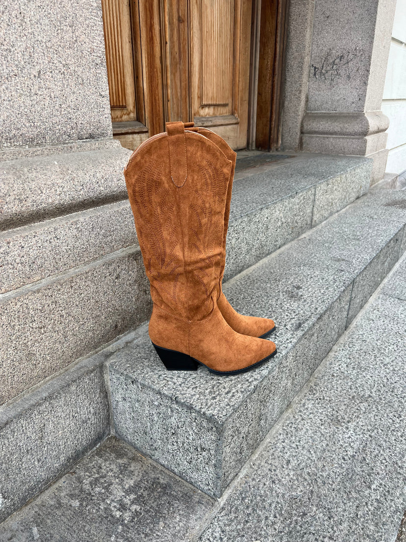 Dakota Western Boots – Camel Suede