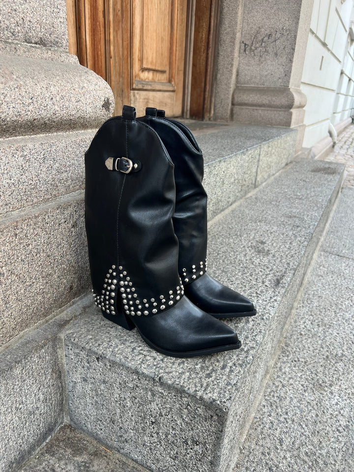 Riley Studded Boots – Black