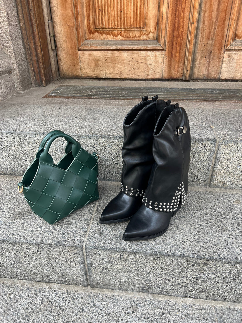 Riley Studded Boots – Black