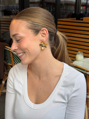 Jolie Flower Earrings - Gold Plated