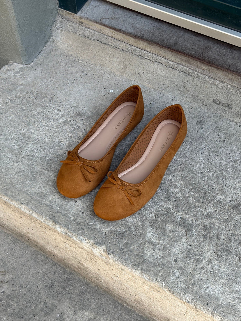 Dora Bow Ballerina - Faux Suede Camel