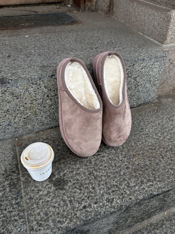 Carly Teddy Slippers - Warm Grey