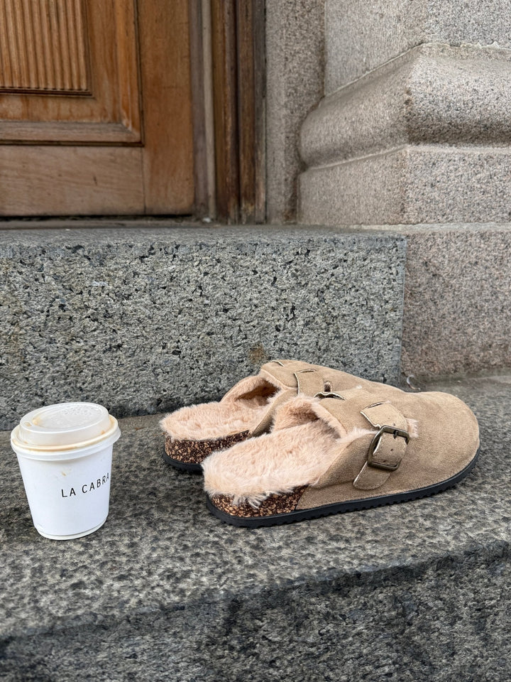 Joanna Teddy Slippers - Beige