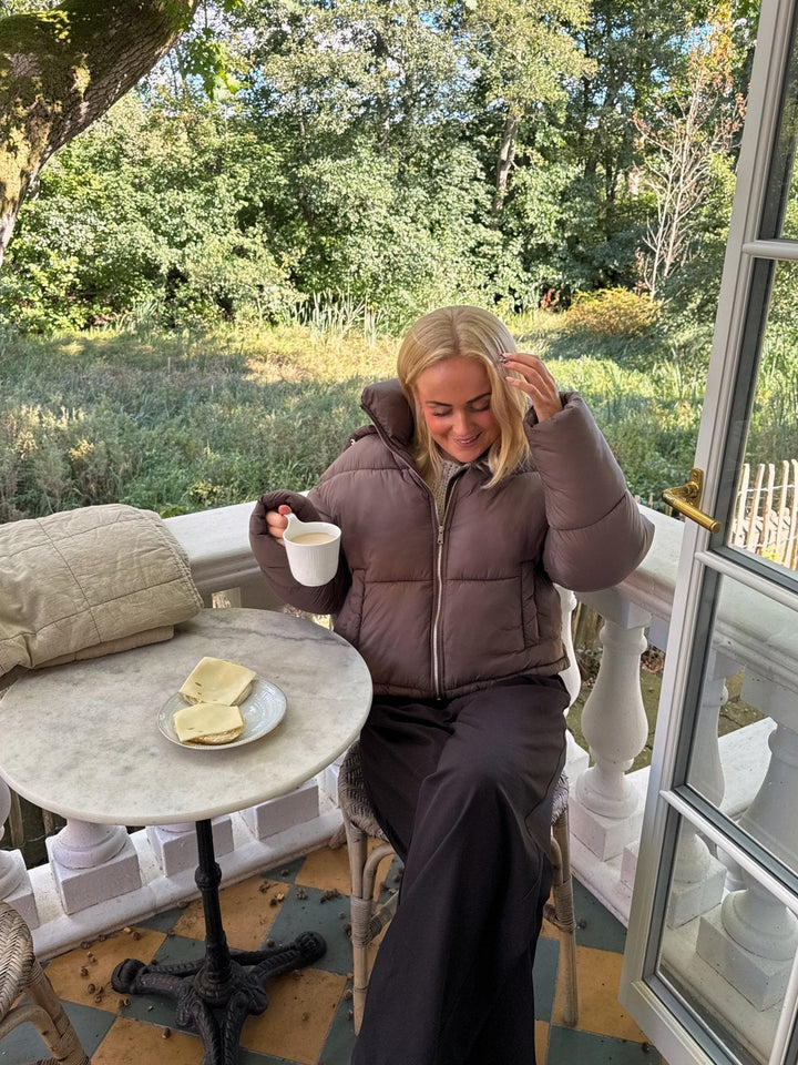 Josefine Short Puffer Jacket - Licorice