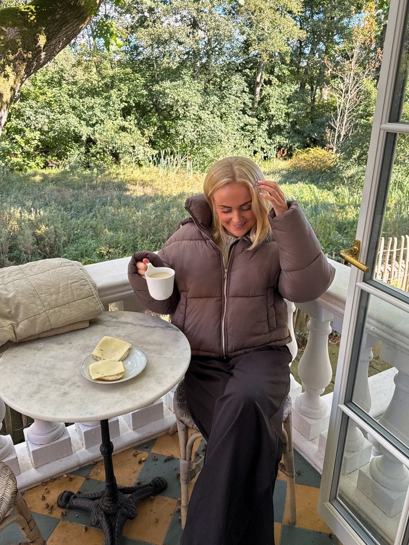 Josefine Short Puffer Jacket - Licorice