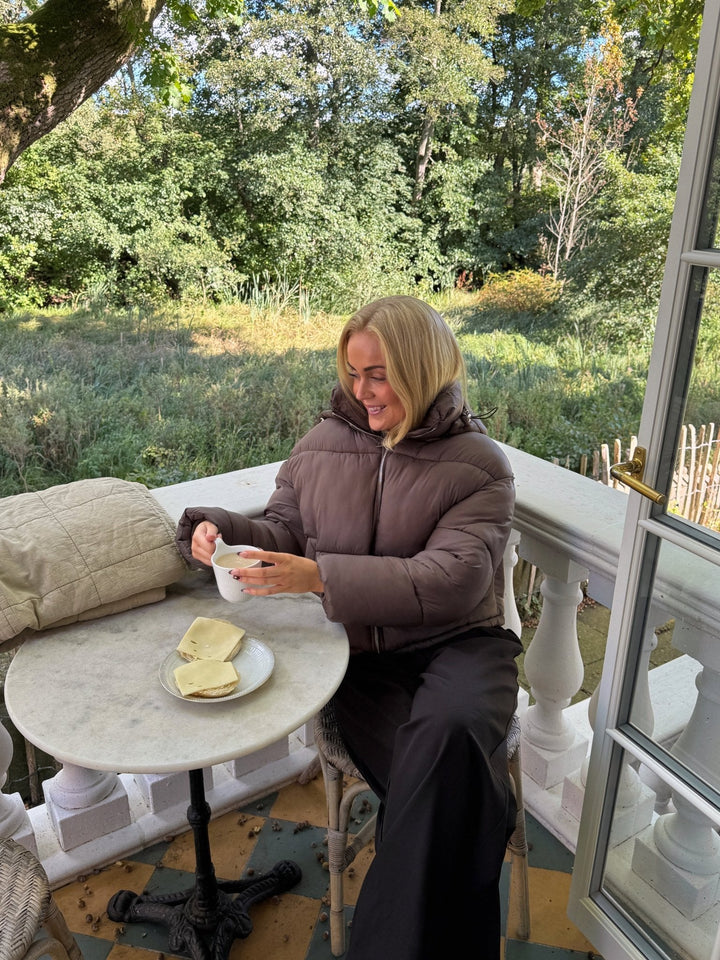 Josefine Short Puffer Jacket - Licorice