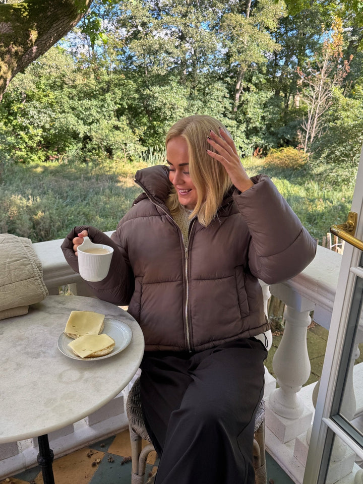 Josefine Short Puffer Jacket - Licorice