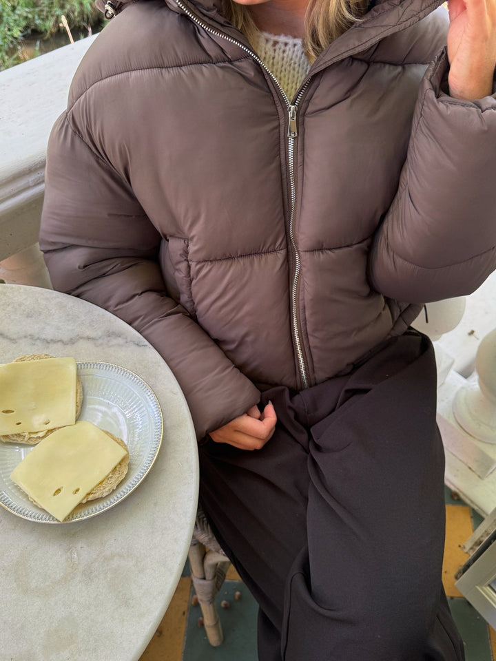 Josefine Short Puffer Jacket - Licorice