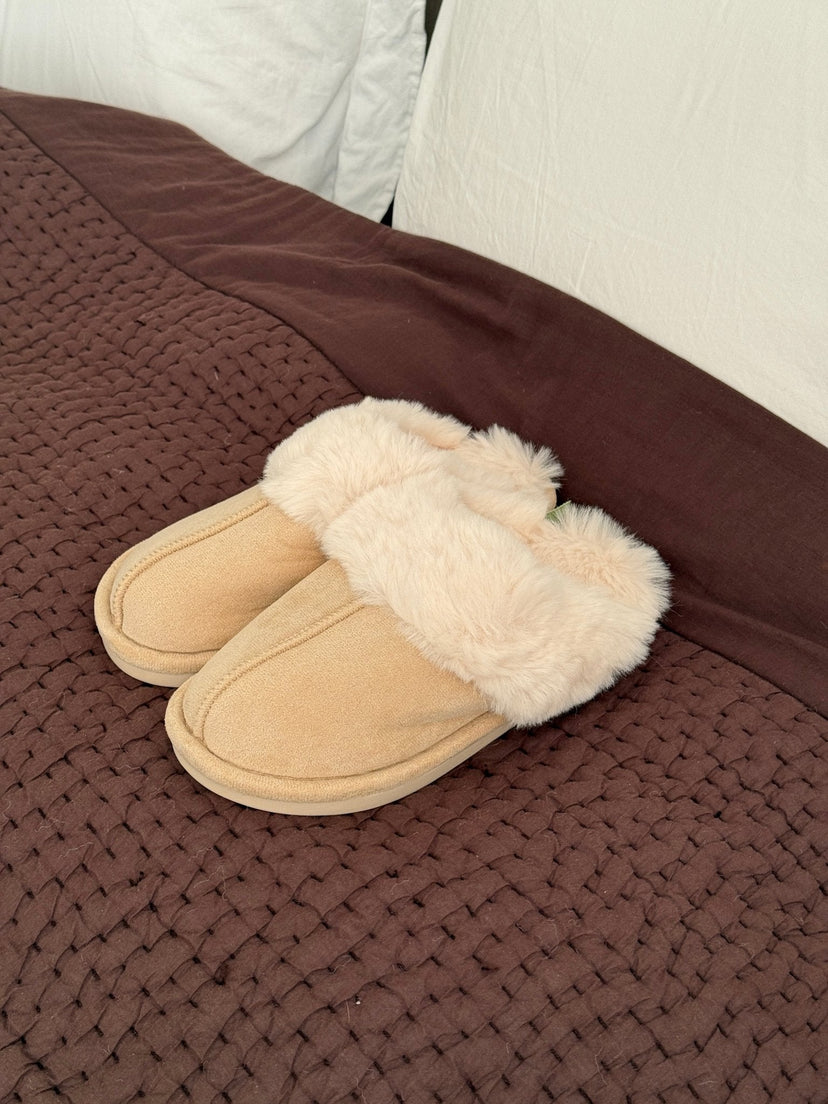 Lenora Teddy Slippers - Beige