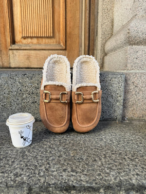Nathalie Buckle Teddy Slippers - Camel