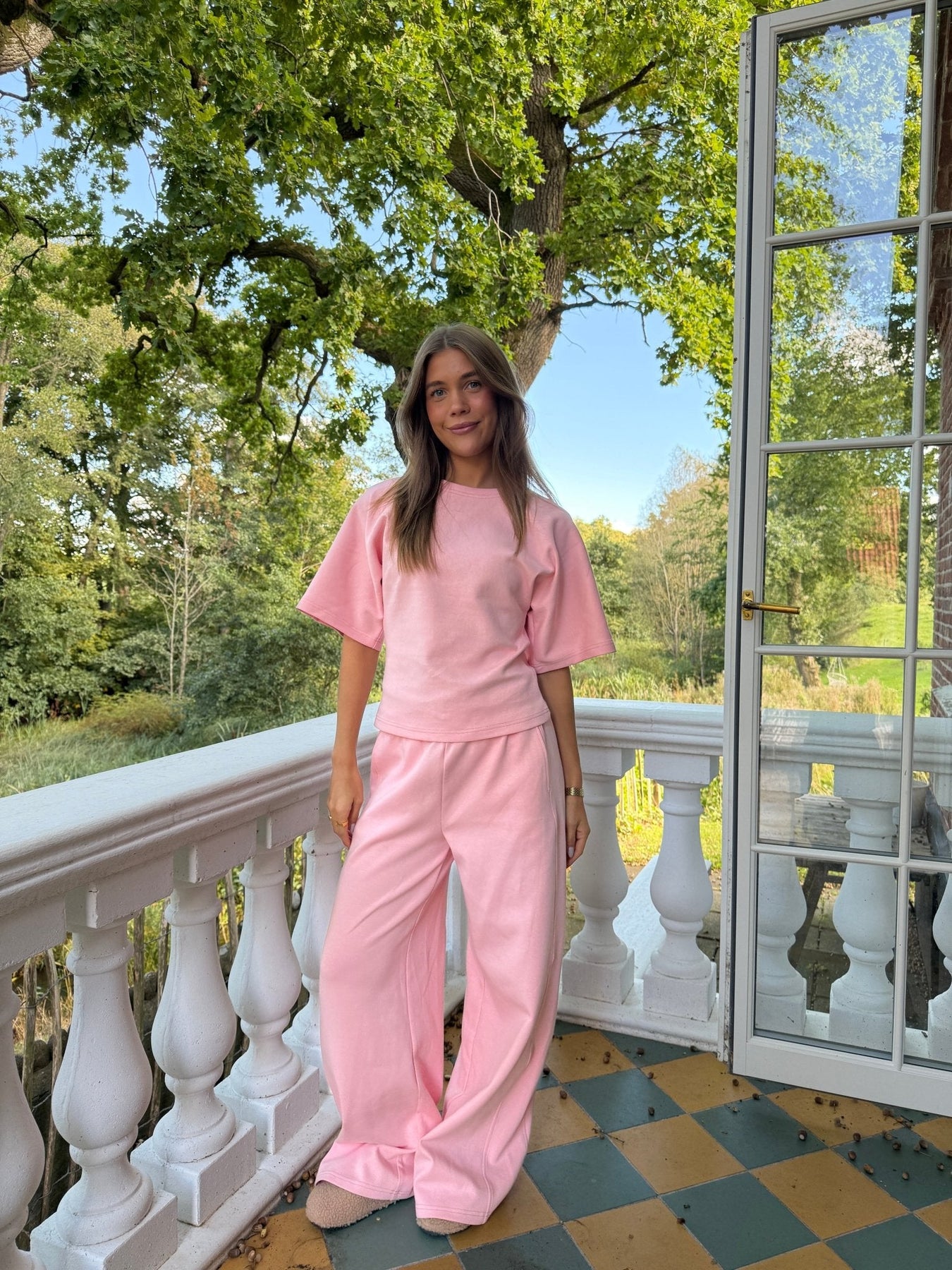 Barrel Riley's Riley Barrel Leg Sweatpants - Baby Pink